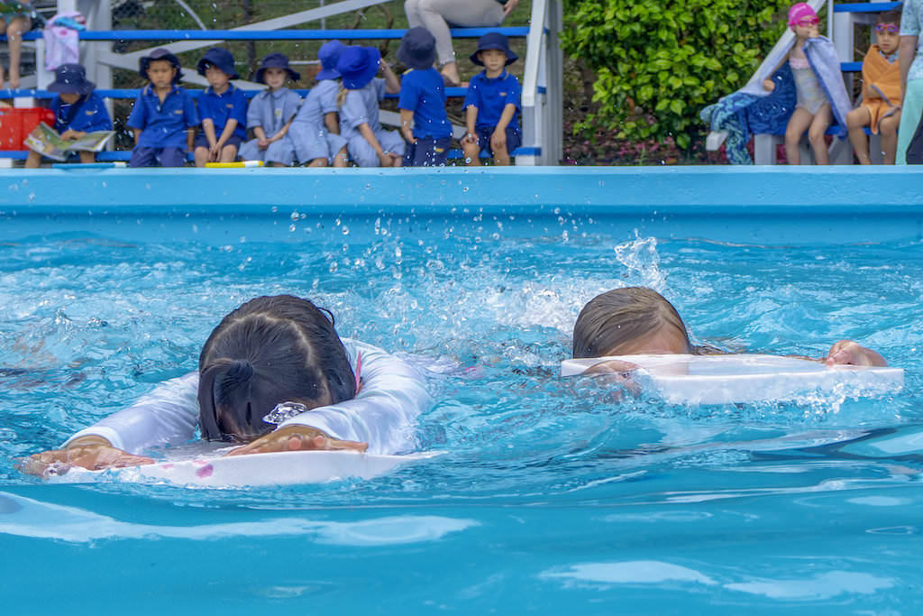 swimming_1_web