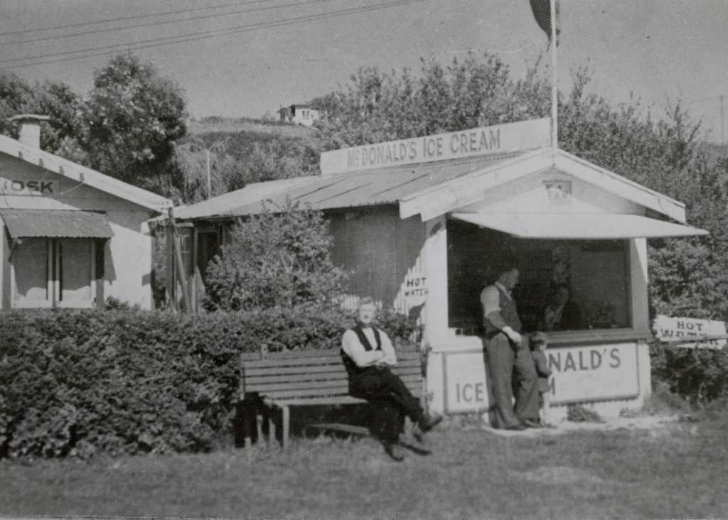 Kiosk at Cockle Bay, circa 1939. Photograph reproduced by courtesy of Howick Historical Society.
